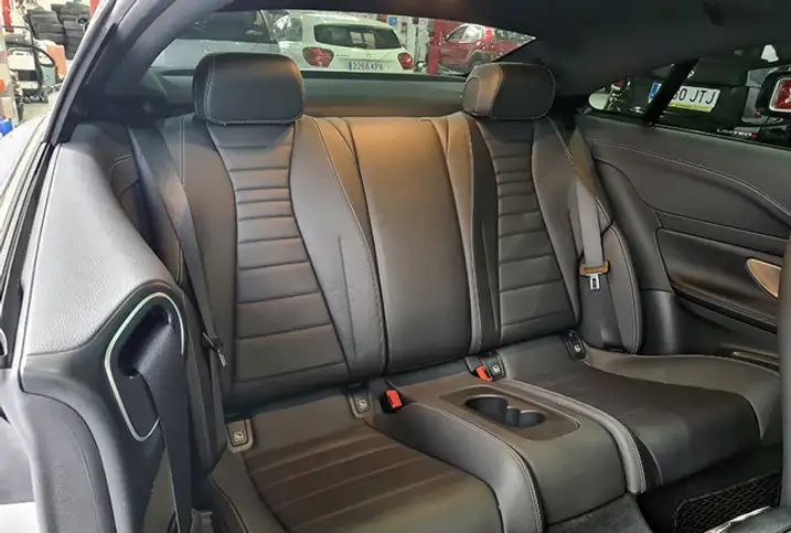 Mercedes-Benz E-Class • 2020 • 54,000 km 5