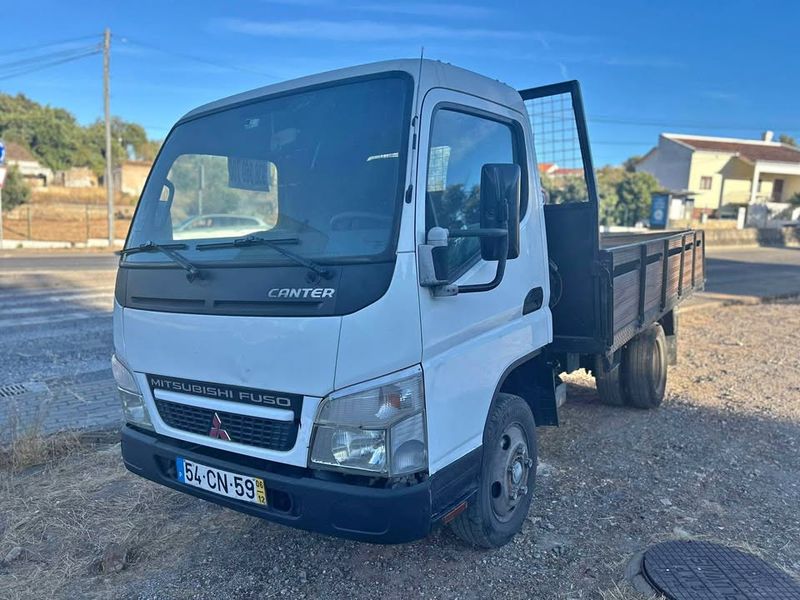 Mitsubishi Fuso canter • 2006 • 120,000 km 1