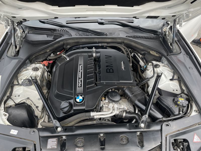 BMW 5 Series • 2016 • 76,000 km 4