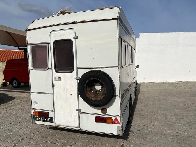 Ford Transit Cargo Van • 1977 • 80,000 km 3