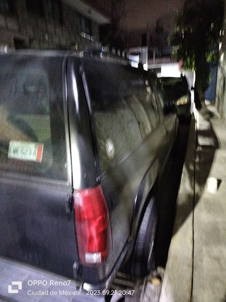 Chevrolet Silverado 2500 • 1997 • 200,000 km 8