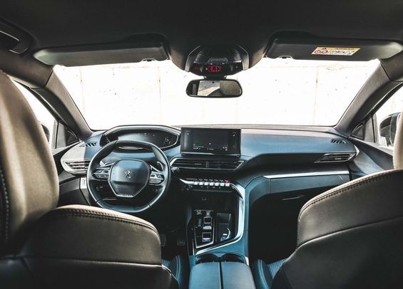 Peugeot 5008 • 2024 • 24,000 km 9