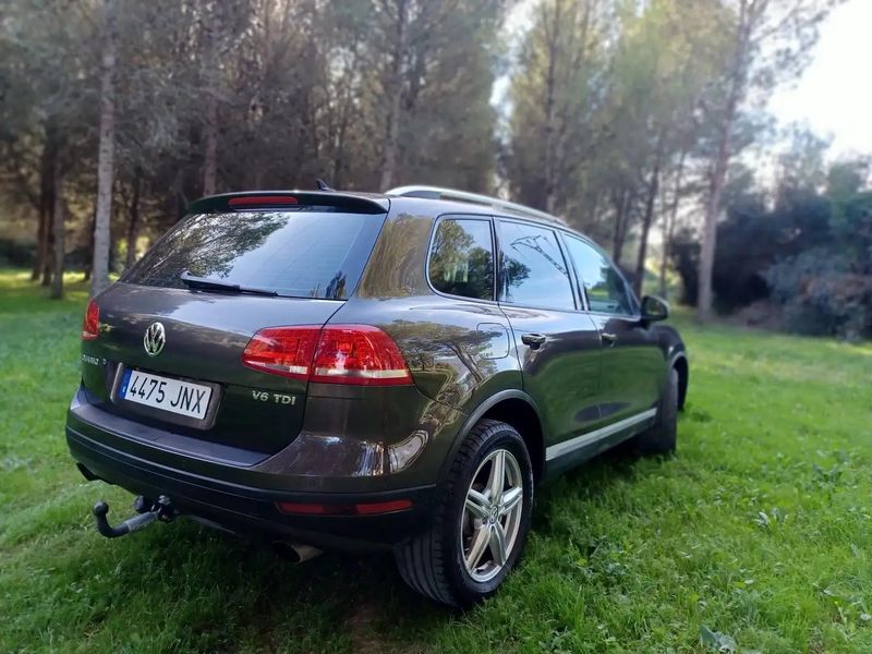 Volkswagen Touareg • 2015 • 127,000 km 3