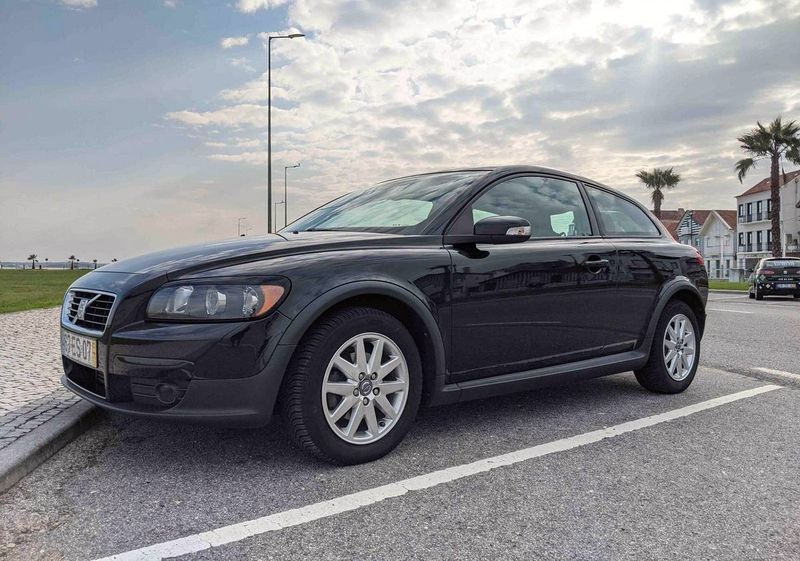 Volvo C30 • 2007 • 129,999 km 9