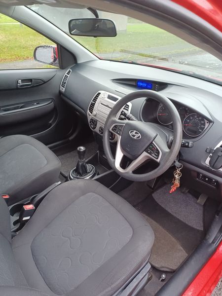 Hyundai i20 • 2011 • 108,000 mi 7