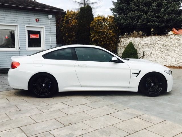 BMW M4 • 2015 • 148,000 km 2
