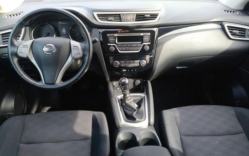 Nissan Qashqai • 2014 • 140,000 km 6