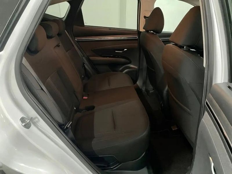 Hyundai Tucson • 2021 • 80,000 km 4