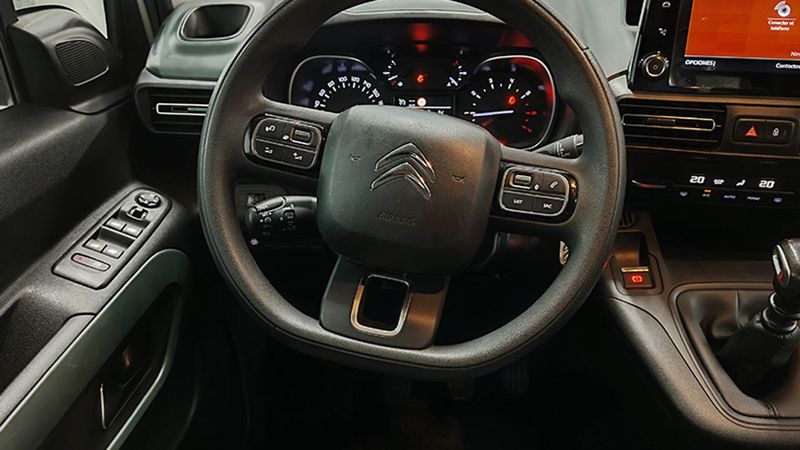 Citroën Berlingo • 2020 • 92,764 km 4
