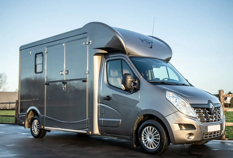 Renault Master • 2019 • 63,200 km 3