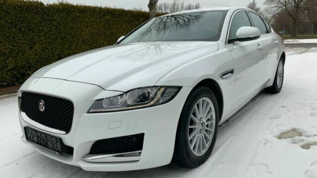 Jaguar XF • 2017 • 80,000 km 8