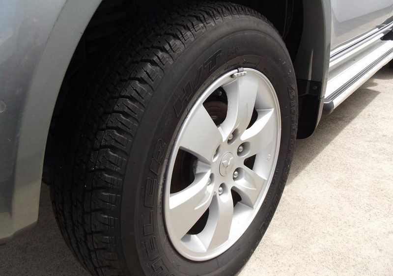 Mitsubishi L200 • 2006 • 90,000 km 9