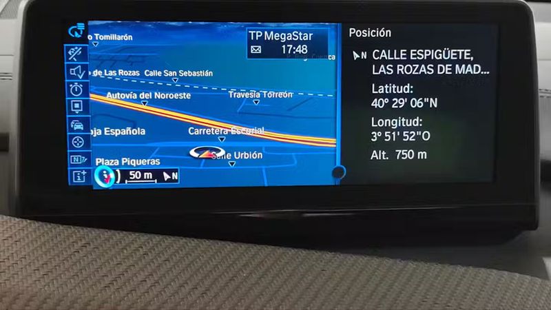 BMW i8 • 2016 • 69,497 km 15