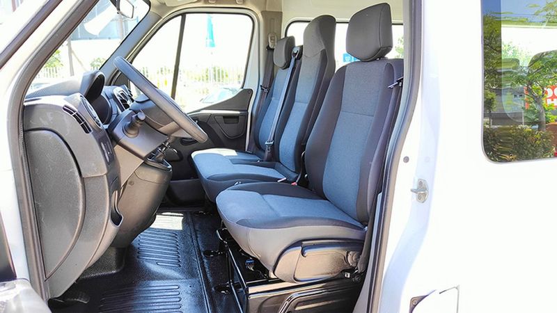 Renault Master • 2019 • 129,226 km 9