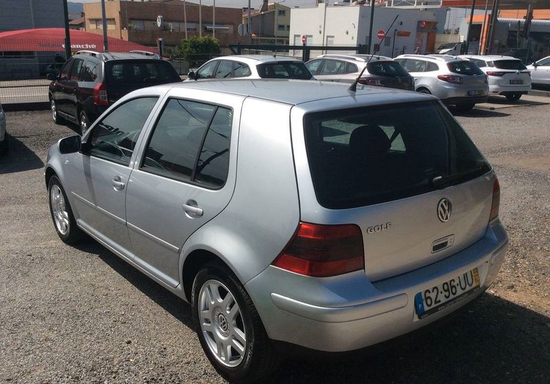 Volkswagen Golf • 2003 • 179,999 km 9