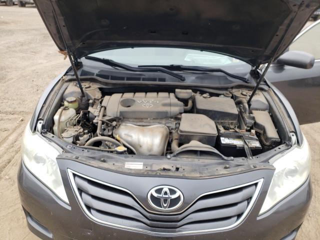 Toyota Camry • 2009 • 52,146 km 4