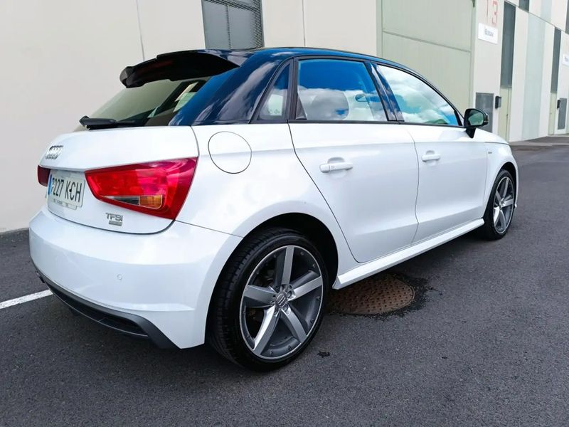 Audi A1 • 2017 • 115,000 km 3