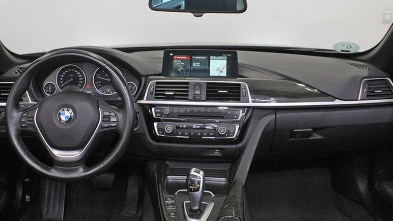 BMW 4 Series • 2018 • 86,000 km 6