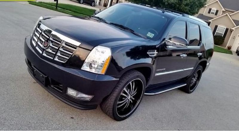 Cadillac Escalade • 2010 • 148,000 km 1