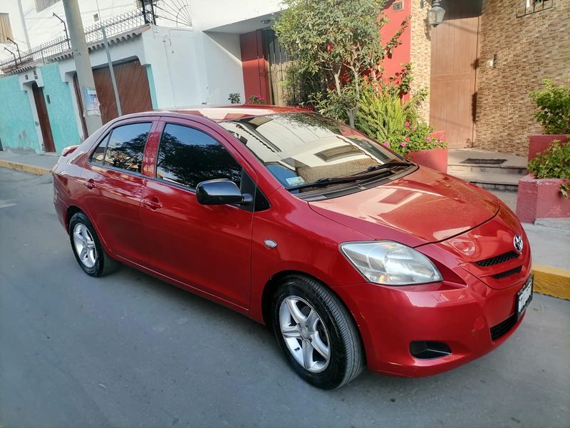 Toyota Yaris • 2006 • 103,300 km 2
