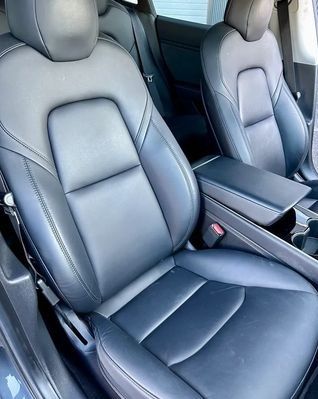 Tesla Model 3 • 2019 • 91,500 km 2