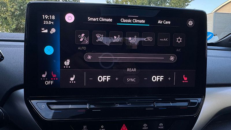 Volkswagen ID.4 • 2022 • 20,987 km 9