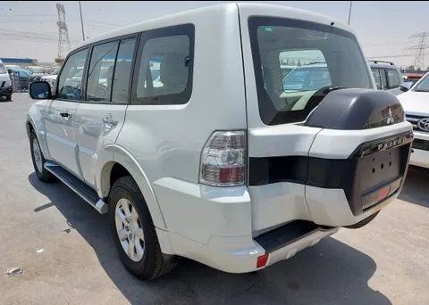 Mitsubishi Pajero • 2018 • 56 km 2