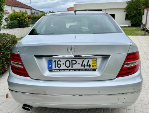 Mercedes-Benz C • 2010 • 265,000 km 2