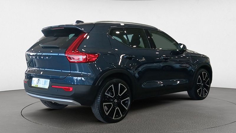 Volvo XC40 • 2022 • 24,512 km 4