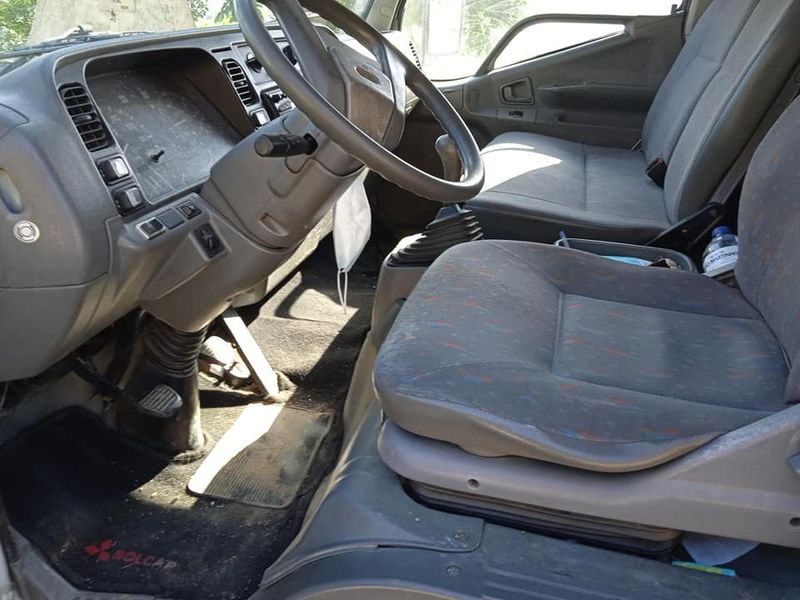 Mitsubishi Fuso canter • 1999 • 99,000 km 8