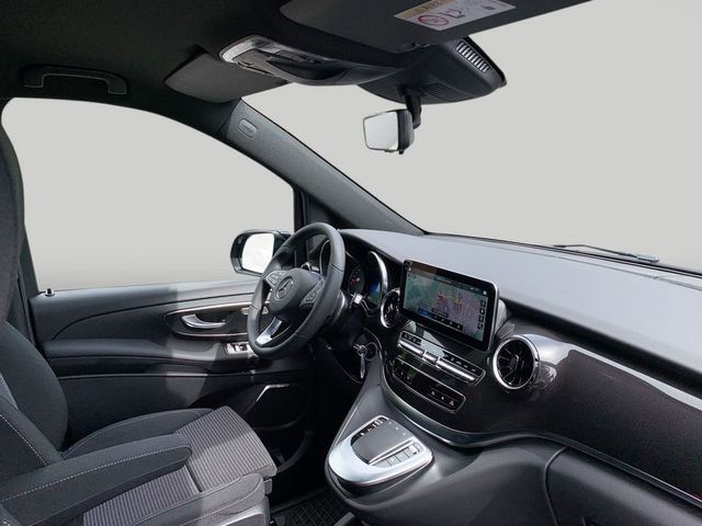 Mercedes-Benz E • 2021 • 22,600 km 9