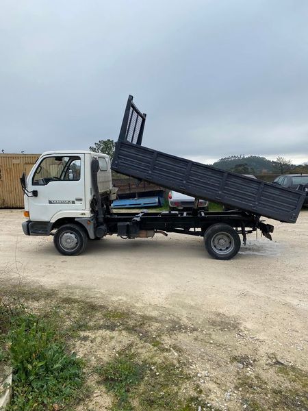 Nissan Cabstar E - T • 1999 • 120,000 km 1