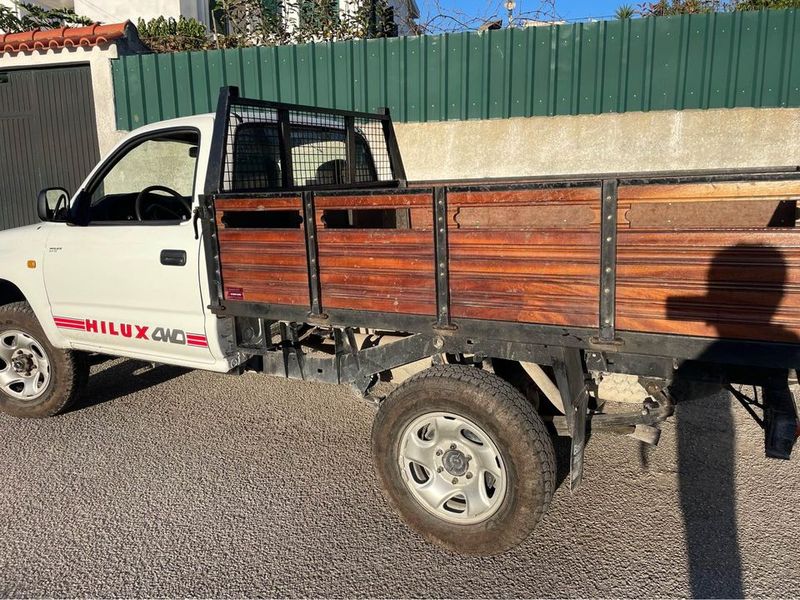 Toyota Hilux • 1998 • 350,000 km 2