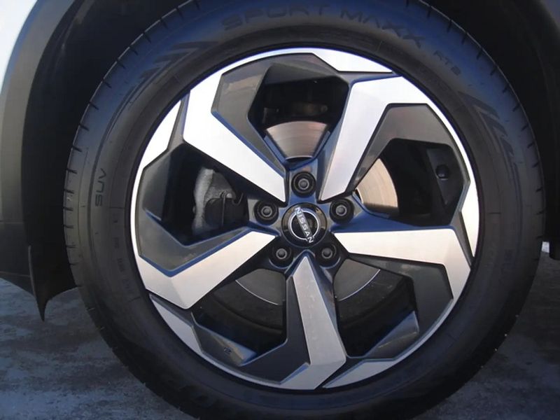 Nissan Qashqai • 2023 • 31,000 km 7