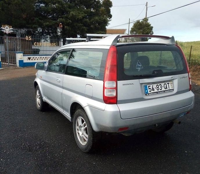 Honda CR-V • 2000 • 249,999 km 4