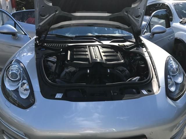 Porsche Panamera • 2013 • 155,000 km 11