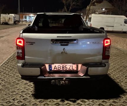 Mitsubishi L200 • 2021 • 100,000 km 2