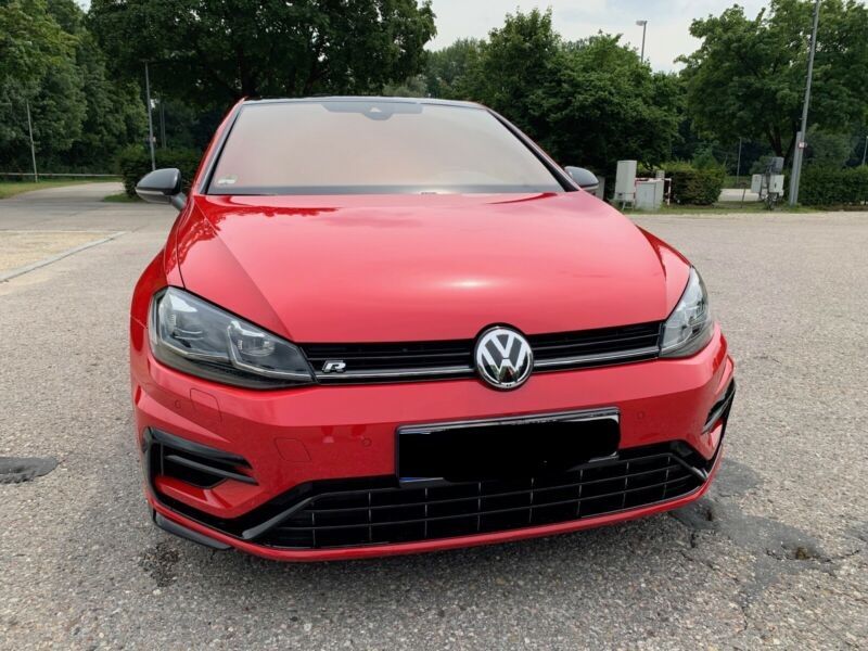 Volkswagen Golf • 2017 • 29,000 km 2