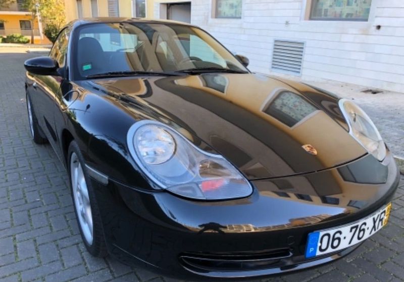 Porsche 911 Carrera • 1999 • 19,545 km 1