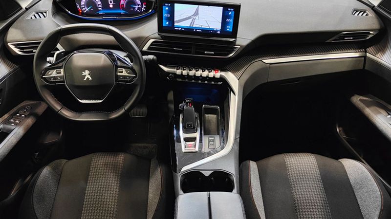 Peugeot 3008 • 2021 • 60,951 km 4