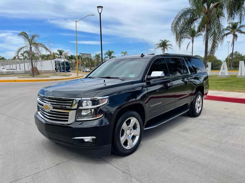 Chevrolet Suburban • 2018 • 44,000 km 1