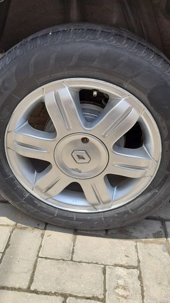 Renault Logan • 2013 • 169,400 km 5