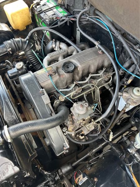 Mitsubishi Pajero • 1985 • 150,000 km 4