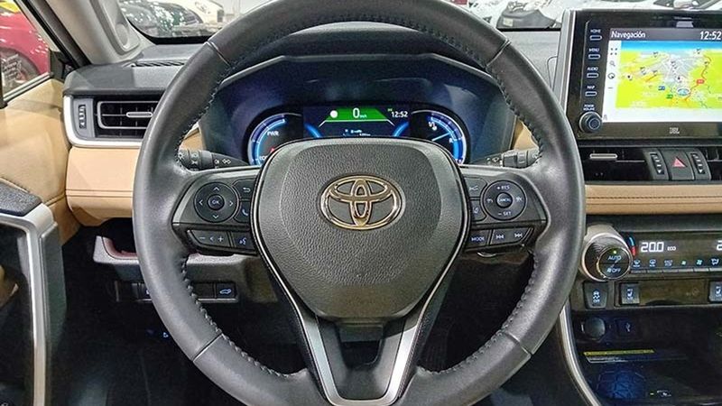 Toyota RAV4 Hybrid • 2020 • 10,501 km 24
