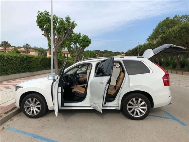 Volvo XC90 • 2015 • 121,000 km 2