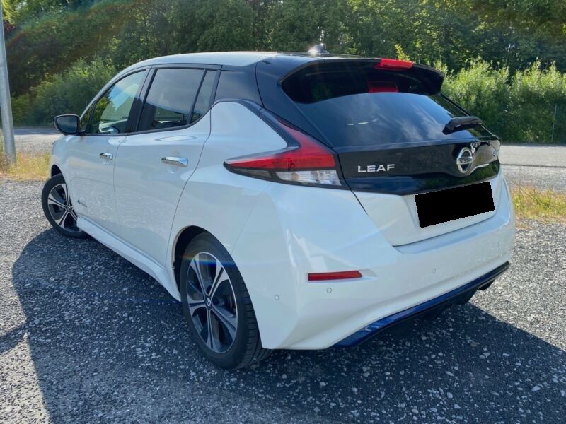 Nissan Leaf • 2018 • 130,000 km 11