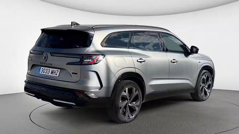 Renault Espace • 2023 • 16,834 km 6