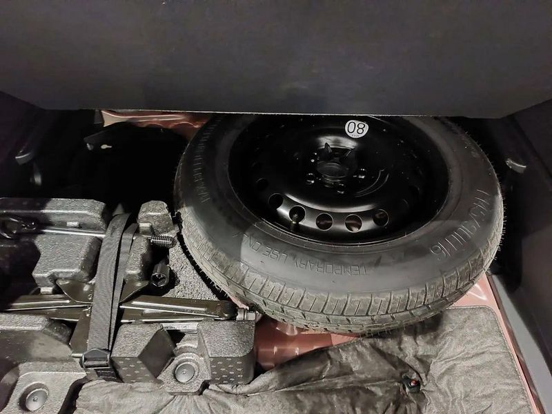 Renault 10 • 2023 • 13,838 km 7