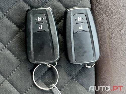 Toyota C-HR • 2016 • 54,000 km 4