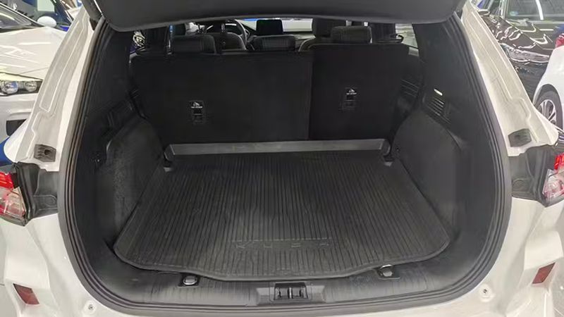 Ford Kuga • 2023 • 39,065 km 9